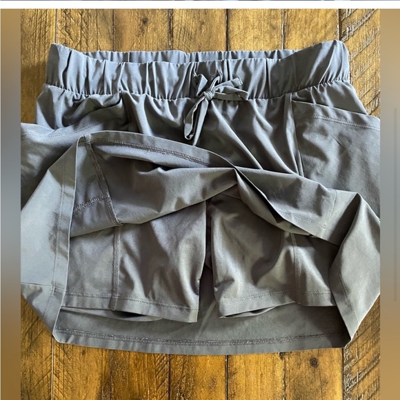 All in motion athletic skort -light grey - size small - Picture 2 of 3